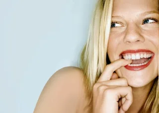 Τρόφιμα που καθαρίζουν και δυναμώνουν τα δόντια; Και όμως υπάρχουν!