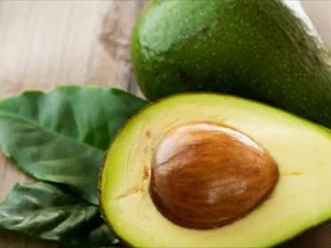 Το φρούτο που σου κόβει έως και 40% την όρεξη