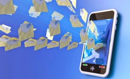 Πώς τα SMS και το Facebook σαμποτάρουν τις σχέσεις