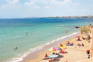 Ακατάλληλες για κολύμβηση 57 παραλίες σε Αττική, Κορινθία, Εύβοια! Λίστα