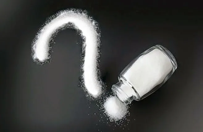 Οι κρυφοί κίνδυνοι του αλατιού στη διατροφή μας