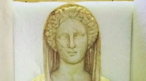 Ανάστατο το βρετανικό μουσείο με ένα σπάνιο αρχαίο ελληνικό άγαλμα!