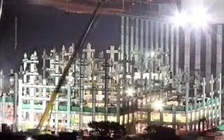 Ουρανοξύστης 57 ορόφων χτίστηκε μέσα σε 19 ημέρες!