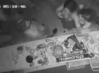 ΕΤΣΙ μας ΚΛΕΒΟΥΝ – Το βίντεο ντοκουμέντο