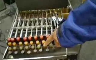 Tο κουτί των χειροκροτημάτων [Video]