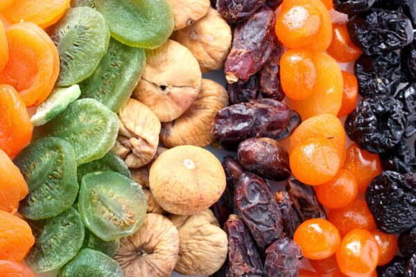 Έξι αποξηραμένα φρούτα που μπορείς να τρως ασταμάτητα