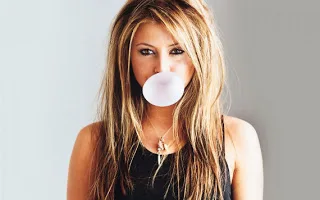 Τι προκαλεί η τσίχλα στον εγκέφαλο;