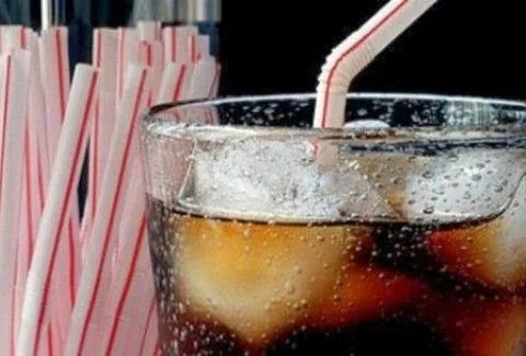 Τι είναι το ανθρακικό; Πως βάζουν ανθρακικό στα αναψυκτικά;