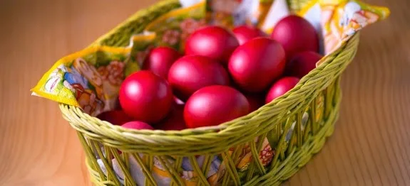 Το έθιμο των βαμμένων αυγών