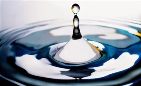 Το νερό «σβήνει» την παχυσαρκία