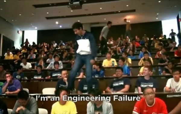 ΦΑΝΤΑΣΤΙΚΟ: Επική φάρσα στην εξεταστική! [video]