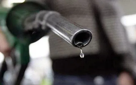 Δεν θα ΠΙΣΤΕΥΕΤΕ την τιμή της βενζίνης ανά λίτρο στο Ντουμπάι