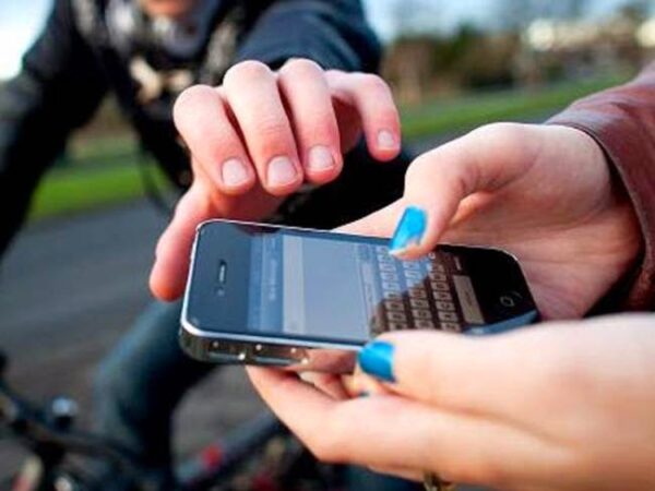 Τέλος στα κλεμμένα κινητά – Δείτε πώς να κλειδώσετε τη συσκευή σας!