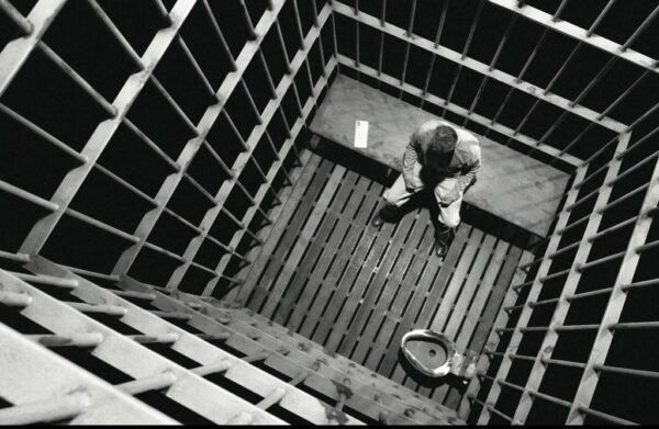 Συγκλονιστικό βίντεο: Παγιδευμένος … στην Ελλάδα του 2014