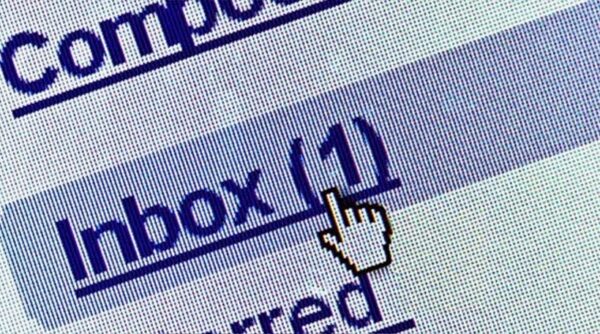 Email καλούνται να αποκτήσουν μέσα σ’ ένα μήνα όλοι οι φορολογούμενοι