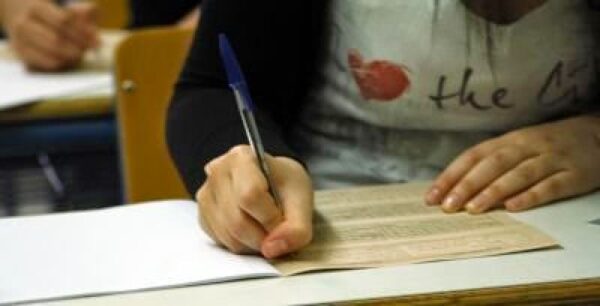 Απλήρωτοι οι βαθμολογητές του Κρατικού Πιστοποιητικού Γλωσσομάθειας