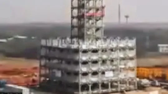 Δείτε πως κατασκευάζεται ένα 30όροφο κτήριο σε 15 μέρες!