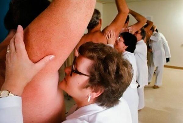 Υγιεινή ; Δεν μπορείτε να πιστέψετε τι φταίει και μυρίζουν οι μασχάλες σας!