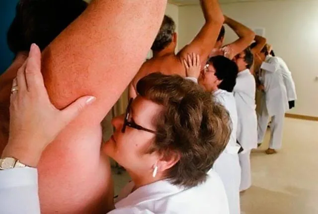 Υγιεινή ; Δεν μπορείτε να πιστέψετε τι φταίει και μυρίζουν οι μασχάλες σας!