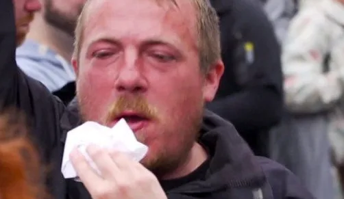 Ιδού τι γίνεται όταν 1000 άνθρωποι δοκιμάζουν ταυτόχρονα την πιο καυτερή τσίλι πιπεριά στον κόσμο [video]