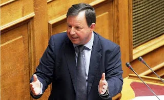 Β. Γιόγιακας: “Πότε πρόκειται να ανακληθεί η εγκύκλιος του Υπουργείου Παιδείας;”