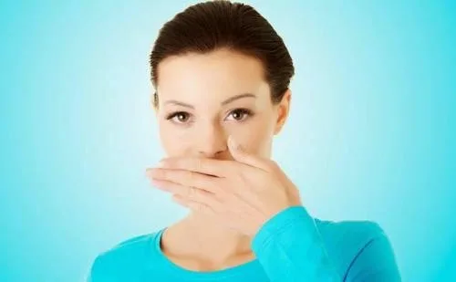 Μάθετε γιατί έχετε λόξιγκα και μπορείτε να τον σταματήσετε