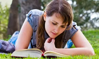 Δείτε γιατί η ανάγνωση ενός βιβλίου προκαλεί έκρηξη στο ανθρώπινο μυαλό – Πόσο διαρκεί;