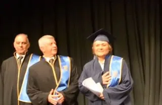 Κεφαλονιά: 68χρονη πήρε το πτυχίο της από το ΤΕΙ Δημοσίων Σχέσεων