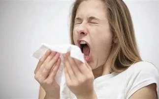 Τι είναι το «ηλιακό φτέρνισμα»