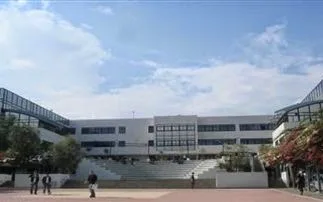 Ο απόφοιτος του πανεπιστημίου Κύπρου που κερδίζει τις εντυπώσεις