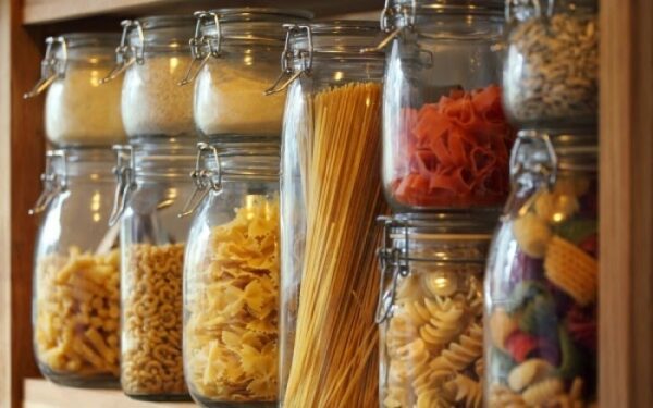 Πέντε τροφές με μεγαλύτερη διάρκεια ζωής από… εσάς!