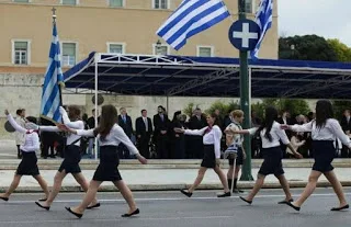 “ΤΕΛΟΣ οι Παρελάσεις: Ο Ν.Φίλης τις καταργεί στις Εθνικές Επετείους ως “κατάλοιπο του Μεταξά” – Η Διαψευση