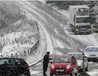 Δελτίο ΕΜΥ: Συνεχίζεται και τη Δευτέρα το κύμα κακοκαιρίας με χιόνια, καταιγίδες και παγετό
