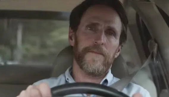 Μια απλή χειρονομία του πατέρα τα άλλαξε όλα…. Δείτε το βίντεο!