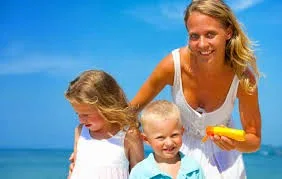 Παιδί και ηλίαση: σωστή χρήση του αντηλιακού