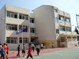 Είκοσι εκατ. ευρώ από το το υπουργείο Εσωτερικών για επισκευές σχολείων