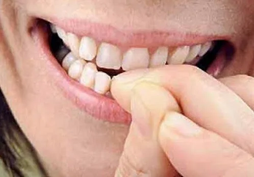 Γιατί δεν πρέπει να τρώμε τα νύχια μας;