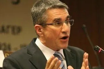 Αν. Λοβέρδος: «Δεν εφαρμόστηκε σωστά η Τράπεζα Θεμάτων»