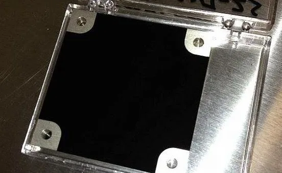 Ανακαλύφθηκε μαύρο υλικό που δεν φαίνεται