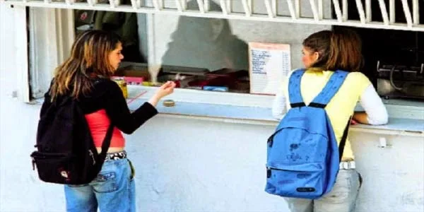 Διαβάστε ποια τρόφιμα επιτρέπεται να πωλούνται στα σχολεία