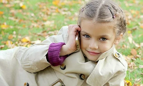 Τι πρέπει να προσέχετε όταν τα παιδιά σας παίζουν στο κινητό