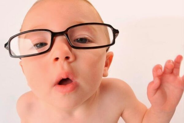 Η πολύ μελέτη προκαλεί μυωπία;