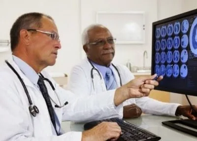 Οσο πιο πολύπλοκη δουλειά κάνει κάποιος, τόσο καλύτερα δουλεύει το μυαλό όταν γεράσει!