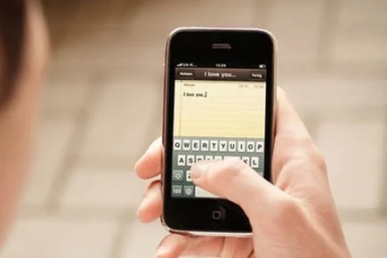 Τα κινητά είναι πιο βρώμικα ακόμα και από την… τουαλέτα ;