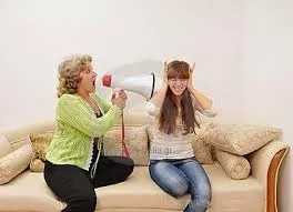 Οι αθάνατες και μοναδικές ατάκες της… Ελληνίδας μάνας!