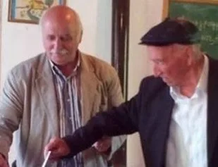 Παππούς στην Καρδίτσα ψήφισε για… 6η φορά σε δημοψήφισμα