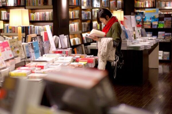 Το βιβλιοπωλείο που δεν κλείνει ποτέ [photos]