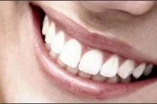 Ελληνίδα επιστήμονας εφηύρε ουσία που αναπλάθει φυσικά τα δόντια!