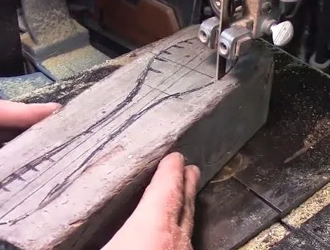 Κανείς δεν περίμενε να φτιάξει αυτό το πράγμα με ένα κομμάτι ξύλου…