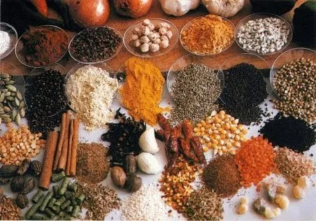 Βότανα και μπαχαρικά για βελτίωση της υγείας-Ποια σας ωφελούν και πού;